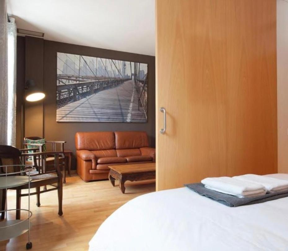 Sweet Bcn Rambla 48 Apartment Barcelona Exterior photo